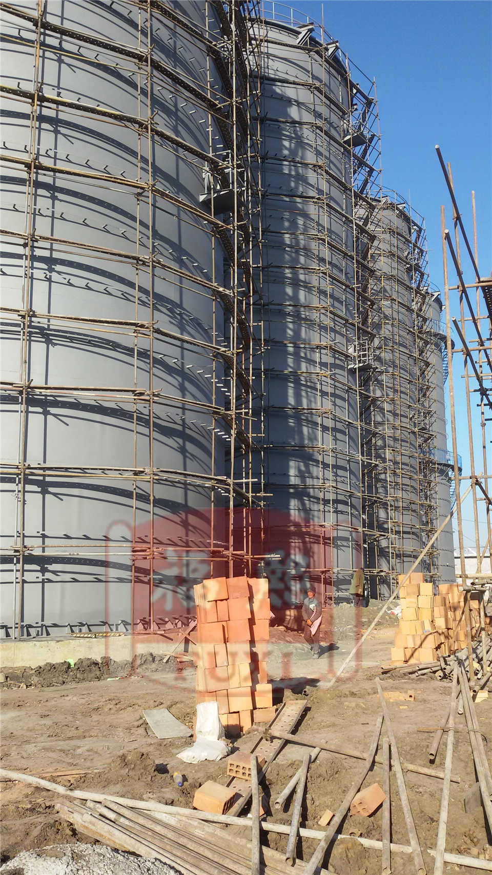 Zapobieganie budowie zbiornika beztlenowego w rosyjskiej fabryce papieru
